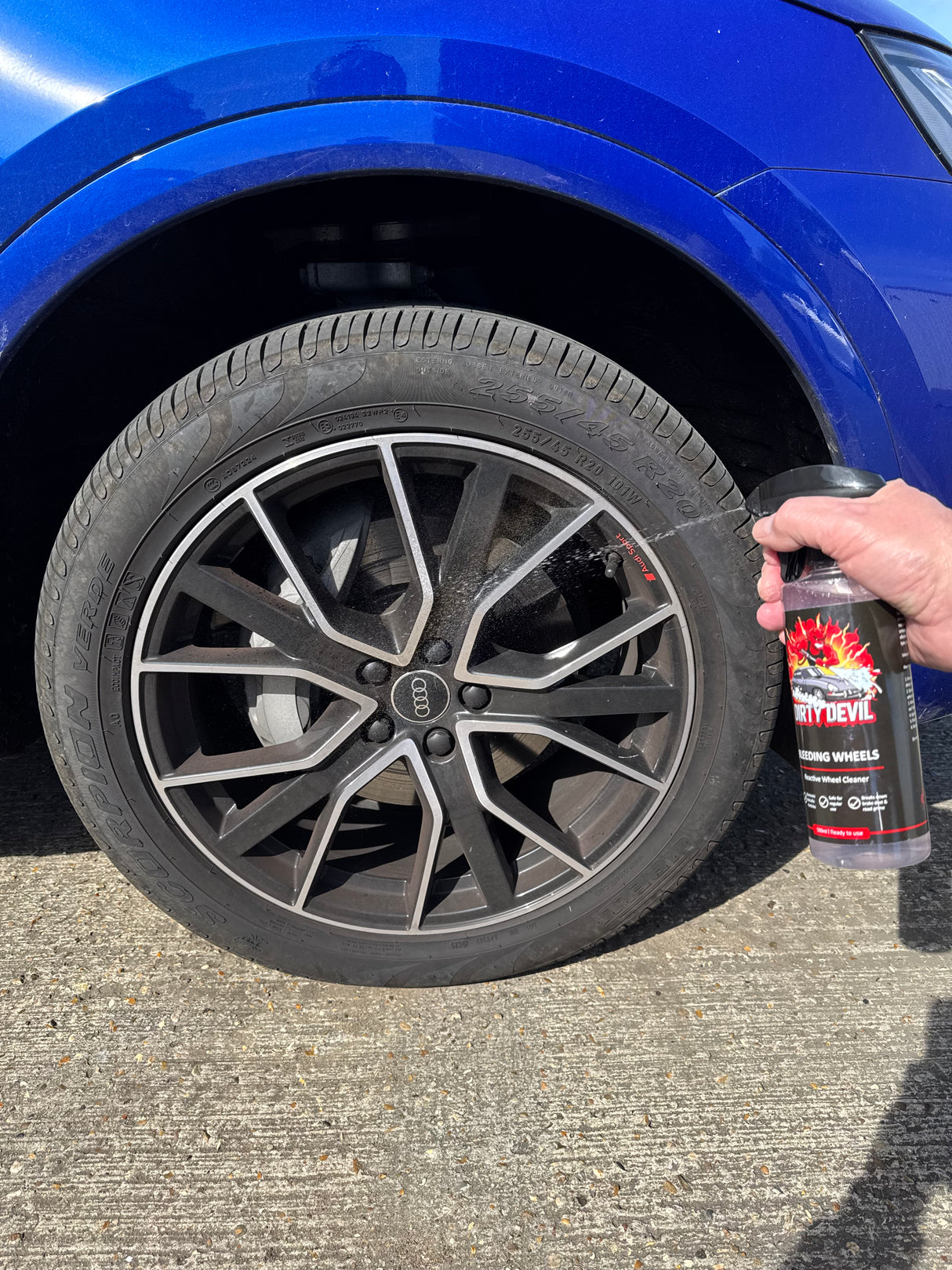 DIRTY DEVIL Bleeding Wheels 5L & Empty 500ml bottle