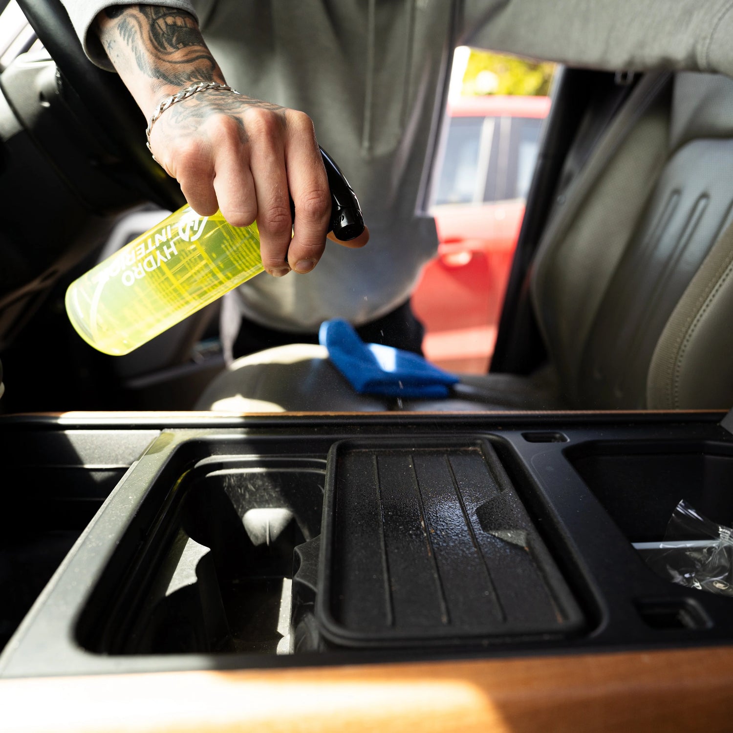 HYDRO Interior - Interior Cleaner & Satin Dressing