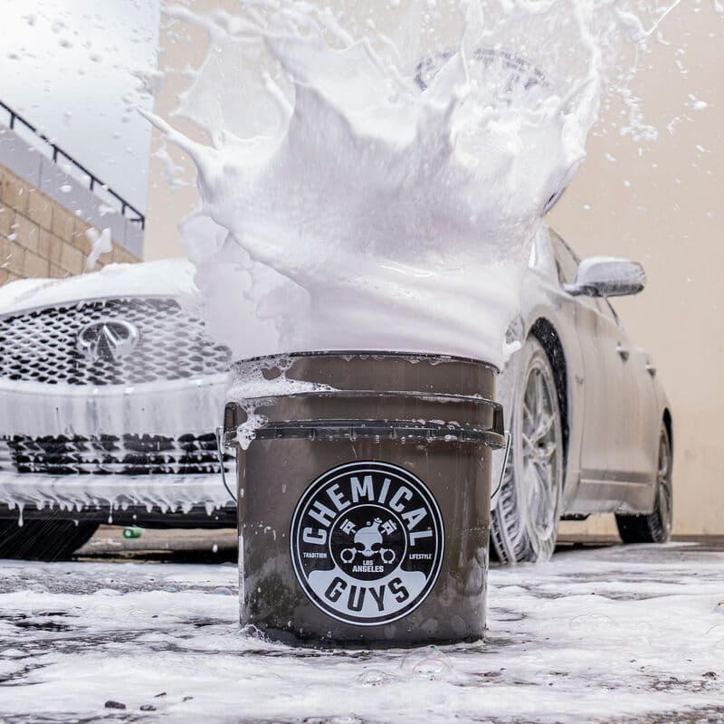 Chemical Guys Heavy Duty Ultra Clear Detailing Bucket SMOKED OBSIDIAN BLACK